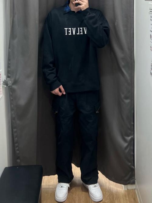 黑色衬衫卫衣怎么搭配外套