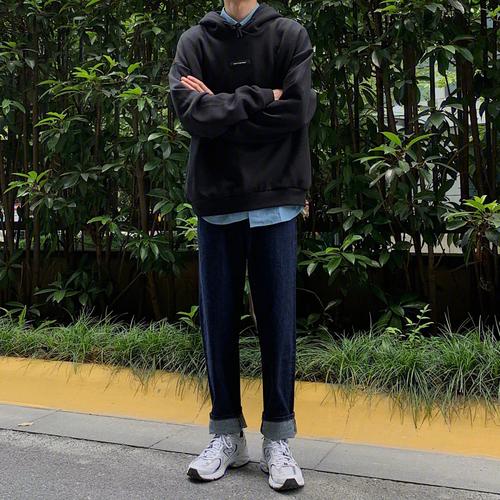 黑色衬衫卫衣怎么搭配外套