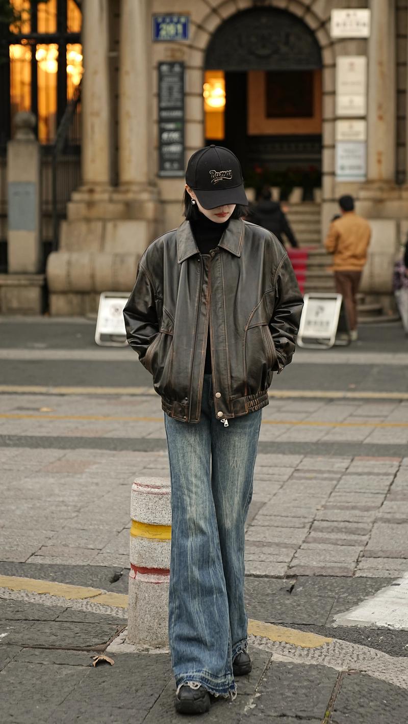 皮衣搭配什么裤子好看