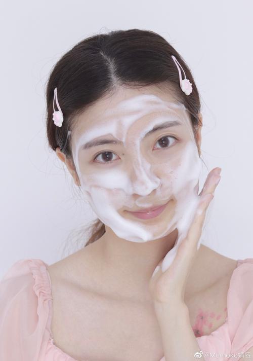 有女孩头像的洗面奶