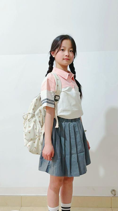 小学生怎么搭配衣服