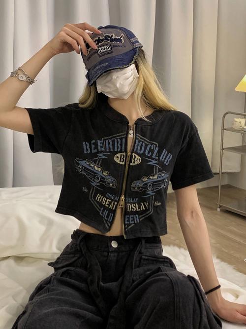 黑色短袖开衫怎么搭配图片